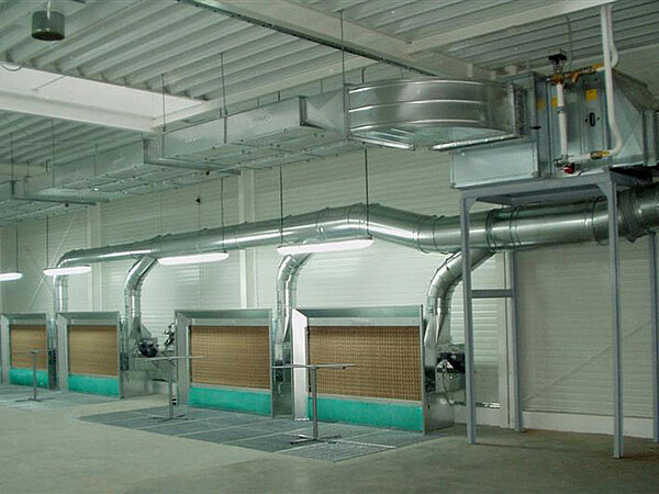 FarbMax paint mist extraction walls with supply air ducting